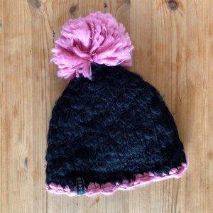Westbeach Pom Pom Knit and Fleece Beanie (NWT)